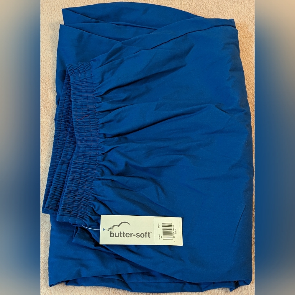NWT 4X SCRUB BOTTOMS